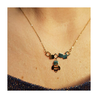 Naszyjnik złoty wisząca pszczoła na kwadratach/rolo BC079 próba 585