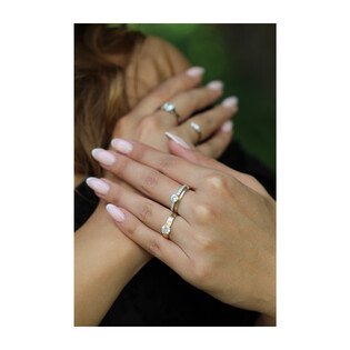 Srebrny pierścionek z cyrkonią DC 051_AU375