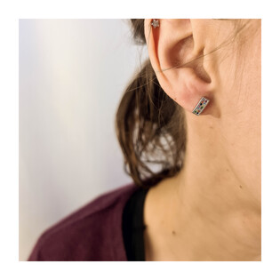 Kolczyki srebrne kreska z kolorowymi cyrkoniami/sztyft DA762-1 mix próba 925