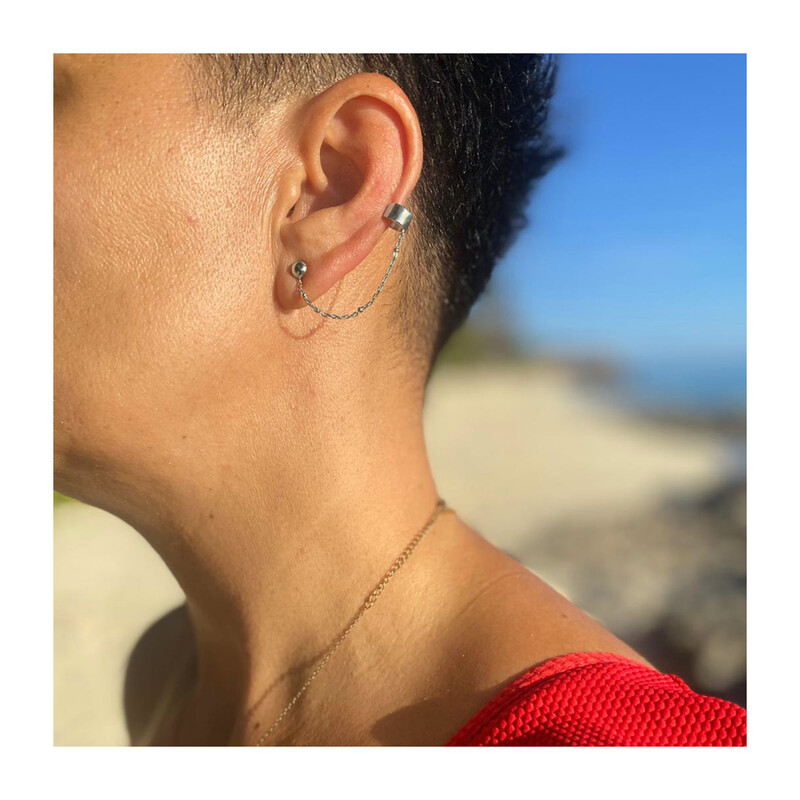 Kolczyk sztyft  z nausznicą na łańcuszku srebrny  JA969 ROD próba 925