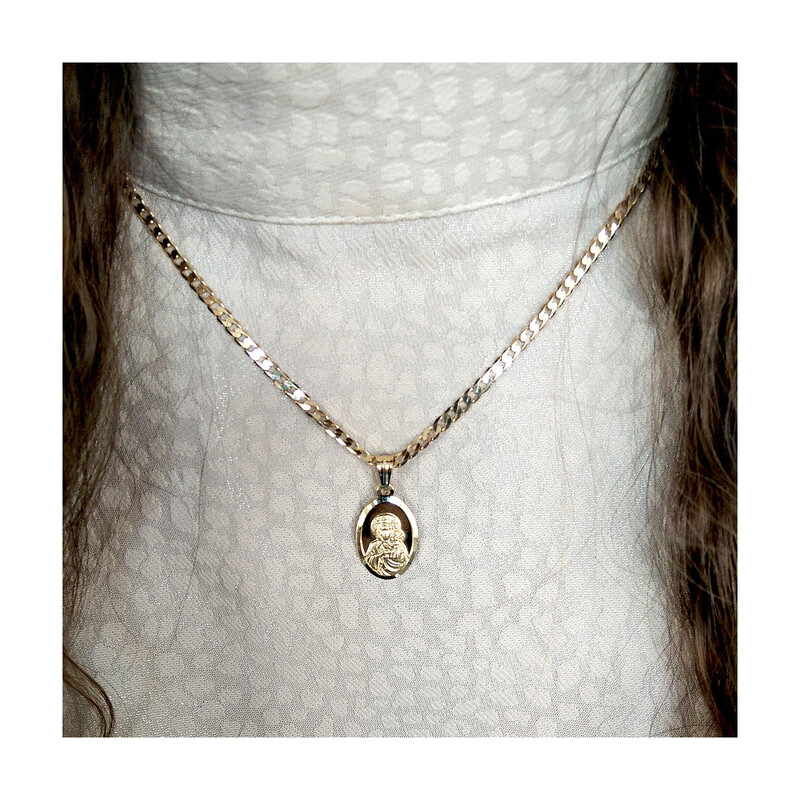 Medalik złoty Matka Boska Częstochowska z Dzieciątkiem DJ107 próba 585