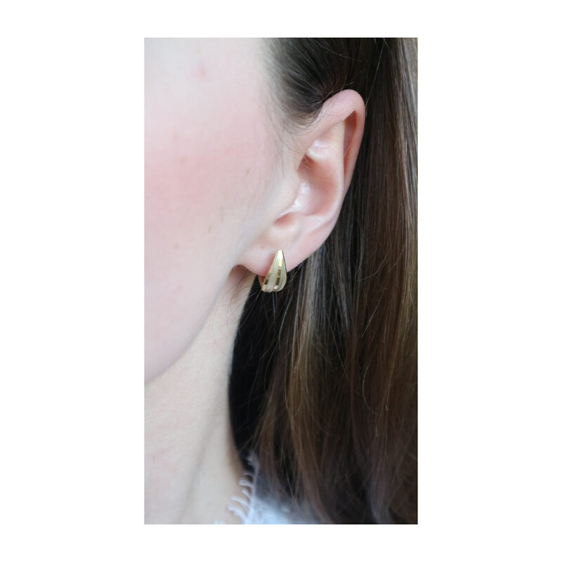 Kolczyki złote blaszka w kształcie kropli/ang.zap. AR XFUE0301-SM-DC próba 585