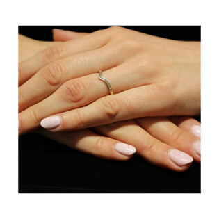 Pierścionek złoty RINGS fishbone z białymi cyrkoniami AR VX9-X9ZR0160 próba 585