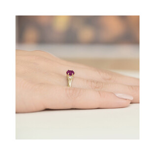 Pierścionek złoty z rubinem i diamentami próba 585