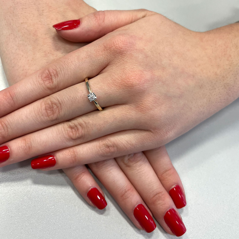 Pierścionek zaręczynowy SOLITER z białym diamentem NF JRI-388 próba 375