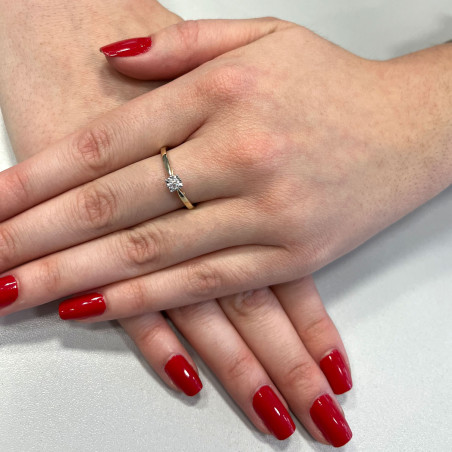 Pierścionek zaręczynowy SOLITER z białym diamentem NF JRI-388 próba 375