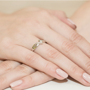 Pierścionek zaręczynowy MARIAGE z diamentem BE W-191B próba 585