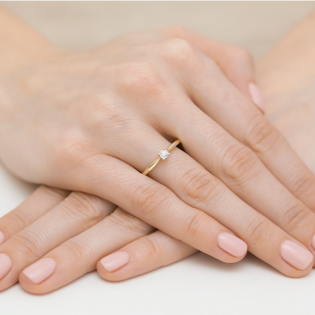 Pierścionek zaręczynowy z diamentem BE W-461-0,03 próba 585