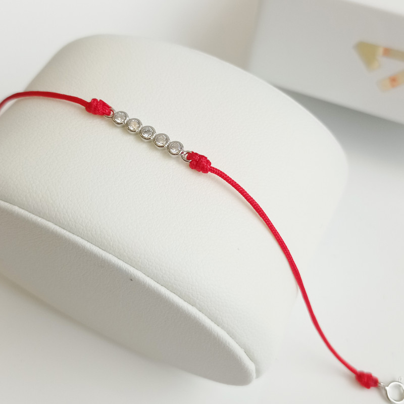 Bransoleta srebrna pięć białych cyrkonii na czerwonym sznurku  HS1703 czerwony próba 925