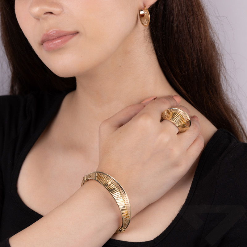 Złote kolczyki ażurowe koła pr. 585 z angielskim zapięciem - JubilerSezam.pl