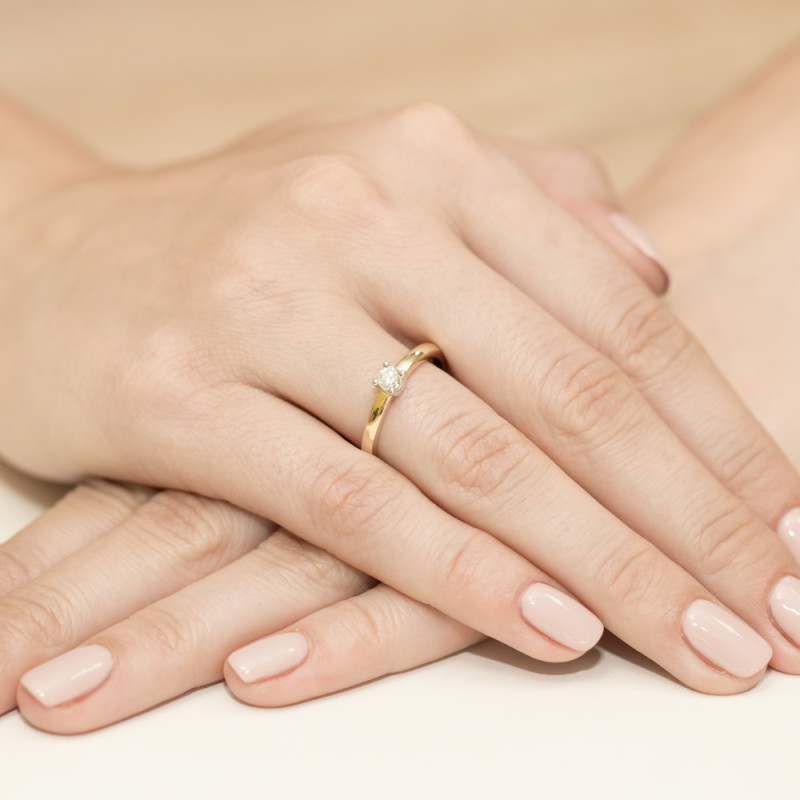 Pierścionek zaręczynowy VICTORIA z diamentem BE W-292 próba 585