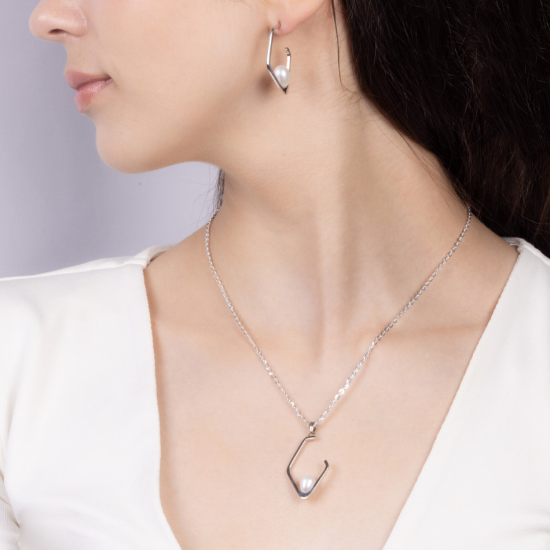 Kolczyki srebrne biała perła na otwartym rombie/sztyft PA028 próba 925