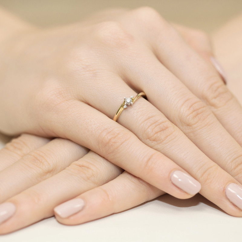 Pierścionek Zaręczynowy z Diamentami pr. 585 NOBLE - JubilerSezam.pl