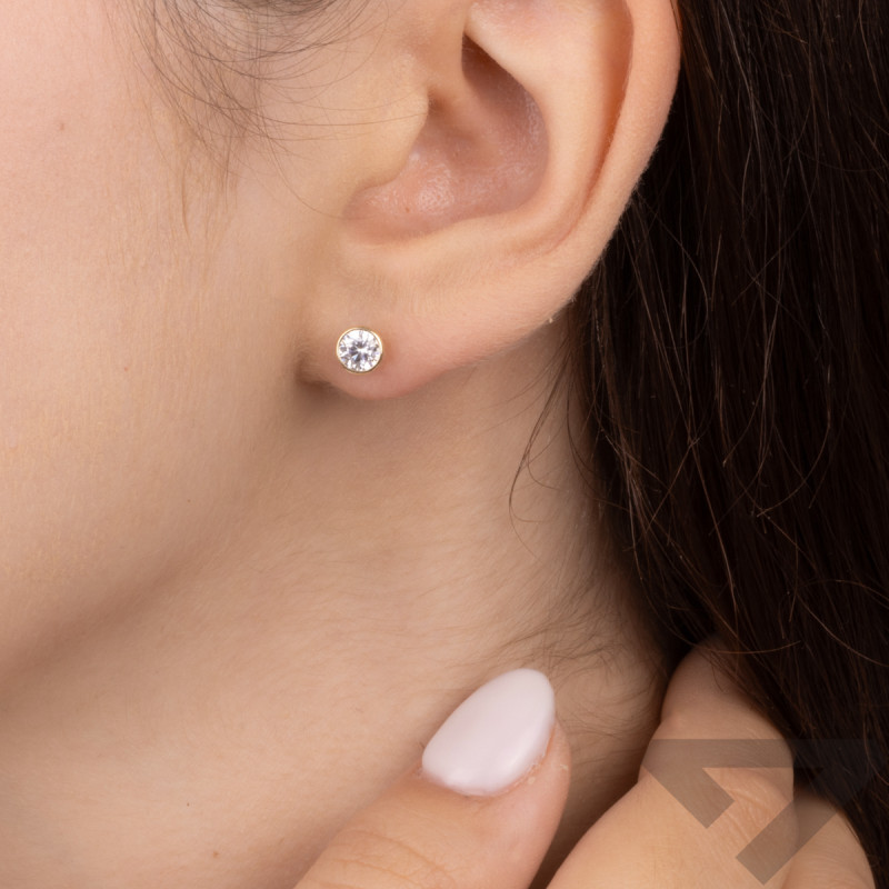 Kolczyki złote biała cyrkonia 4,5 mm w okrągłej oprawie/sztyft MZ T23-E-763-CZ-4,50MM próba 375