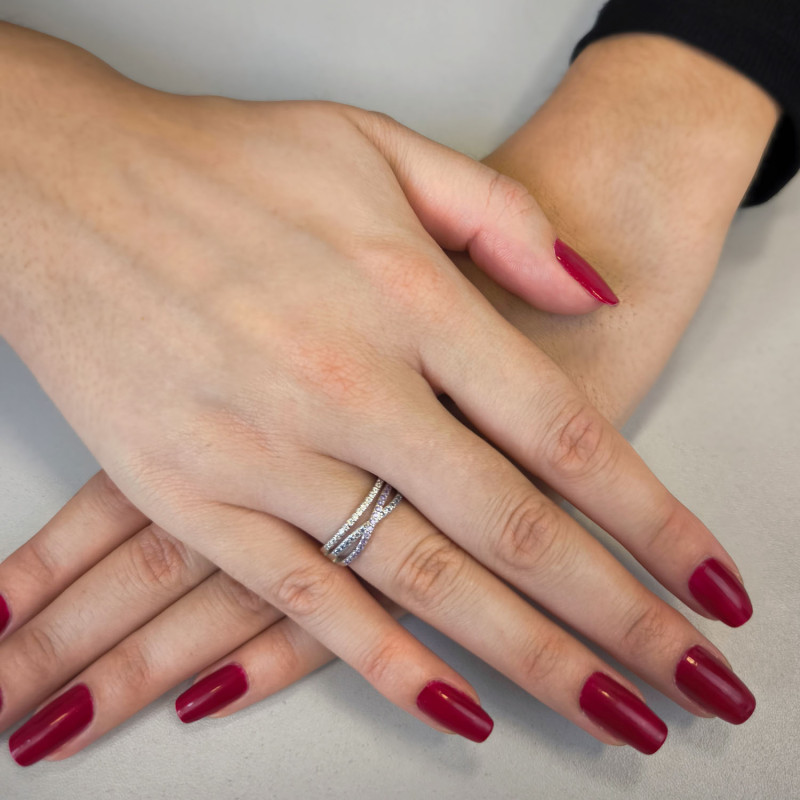 Pierścionek srebrny przeplatanka z kolorowymi cyrkoniami AT715 próba 925