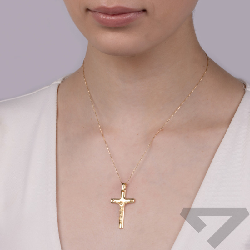 Krzyżyk pozłacany z wizerunkiem Pana Jezusa srebro 925