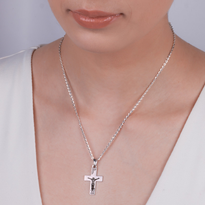 Krzyżyk srebrny z wizerunkiem Pana Jezusa NI XCI02638 ROD próba 925