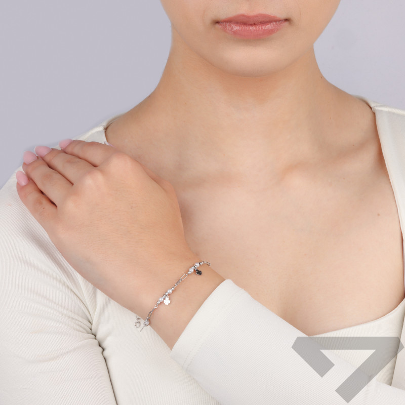 Bransoleta srebrna z perłami, kulkami i koniczynkami M3-287 ROD próba 925