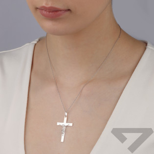 Krzyżyk srebrny z wizerunkiem Pana Jezusa  IG MD3667 próba 925