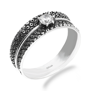 Pierścionek srebrny zdobiony z białą cyrkonią SZ338 próba 925