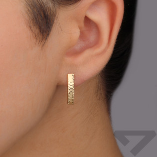 Kolczyki złote grawerowane blaszki na angielskie zapięcie