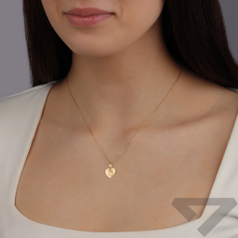 Medalik złoty Częstochowska w grawerowanym sercu CB M-1201 próba 585