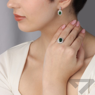 Pierścionek srebrny kwadratowa markiza z zieloną i białymi cyrkoniami TB 21835-22183 próba 925