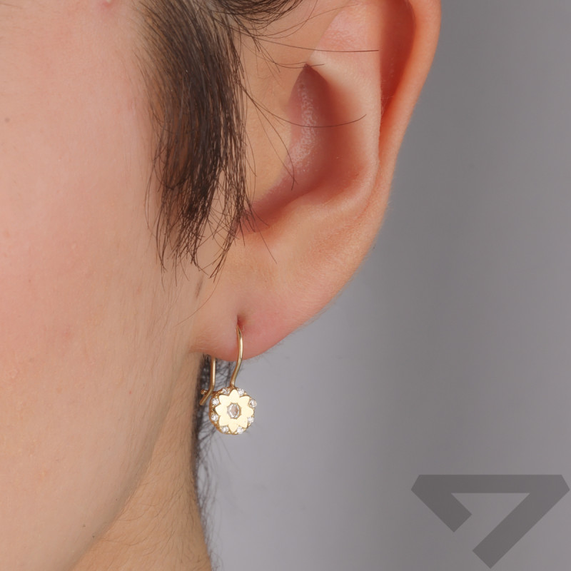 Kolczyki złote dla dziewczynki kwiatek z cyrkoniami próba 375