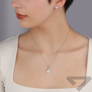 Komplet srebrny kolczyki i zawieszka romb z białymi cyrkoniami TB 21792 próba 925