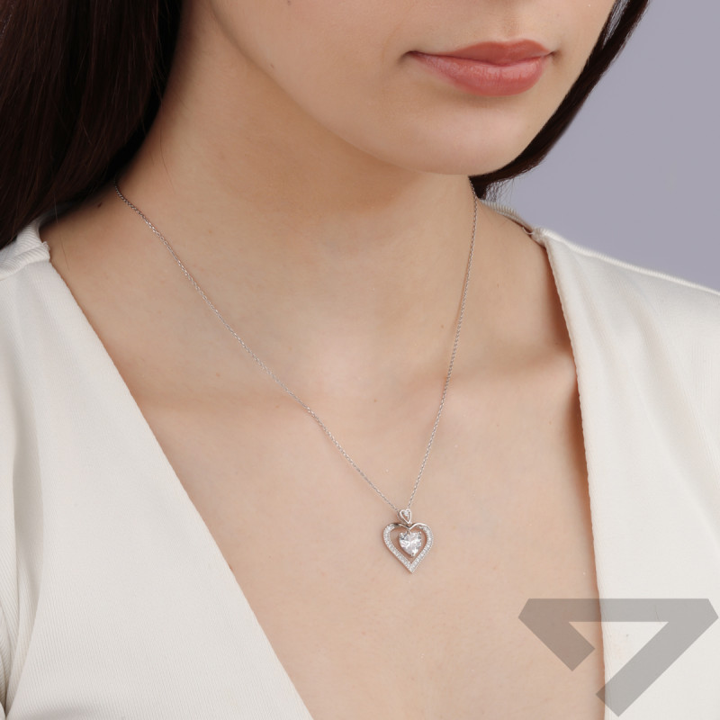 Serduszko srebrne z białymi cyrkoniami i ruchomym sercem TB 22695 próba 925