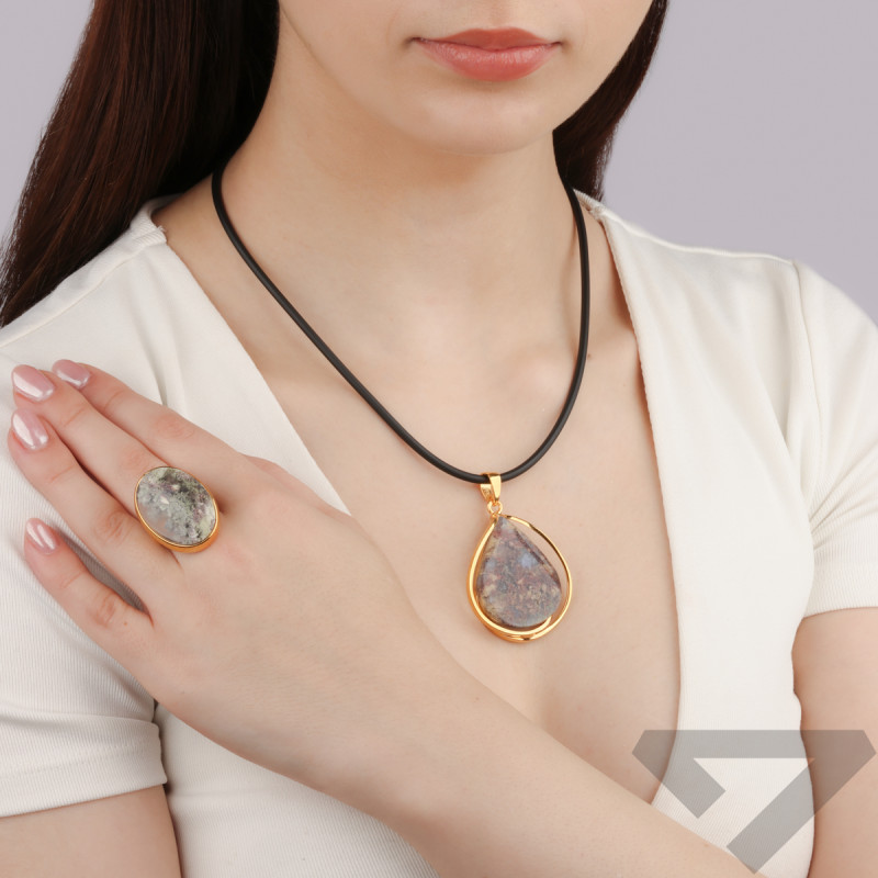 Pierścionek pozłacany owalny agat mszysty próba 925