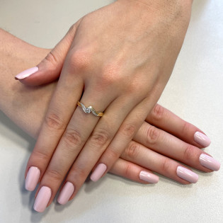 Pierścionek zaręczynowy z białymi diamentami AW 58001 YW-0,08 próba 585