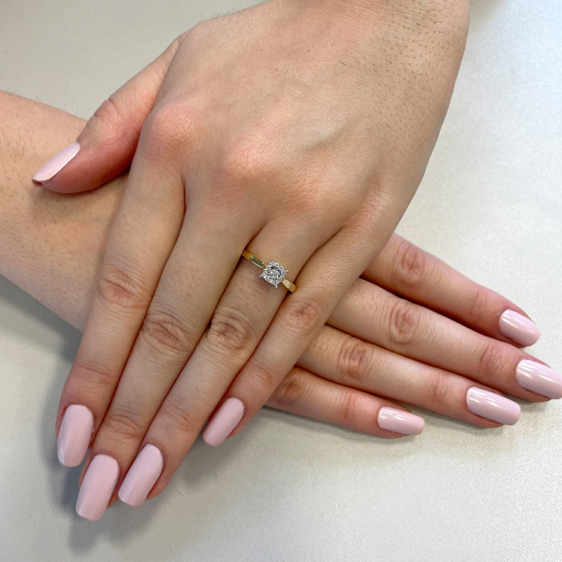 Pierścionek Zaręczynowy z Żółtego Złota z Białymi Diamentami - JubilerSezam.pl