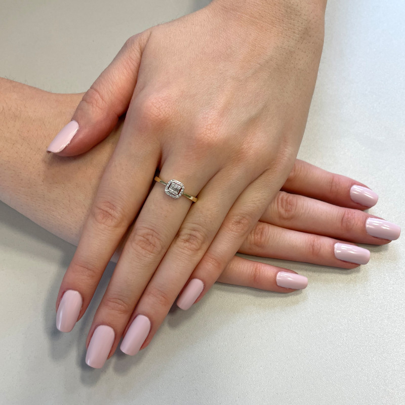 Pierścionek Zaręczynowy z Żółtego Złota z Białymi Diamentami - JubilerSezam.pl