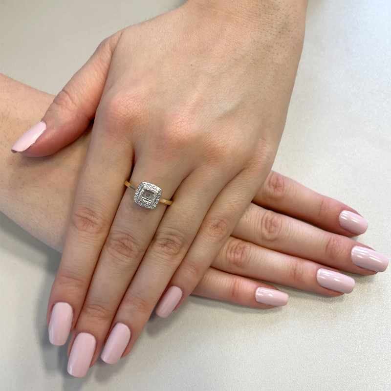 Pierścionek zaręczynowy z białymi diamentami w kwadracie LC PR301287 Y kwadrat próba 585