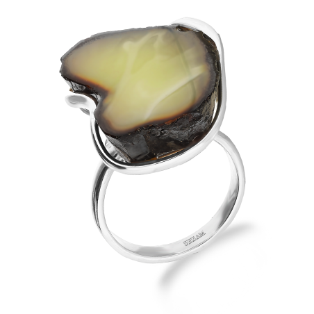 Pierścionek srebrny z owalnym mlecznym bursztynem MG 373-mleczny-plaster próba 925