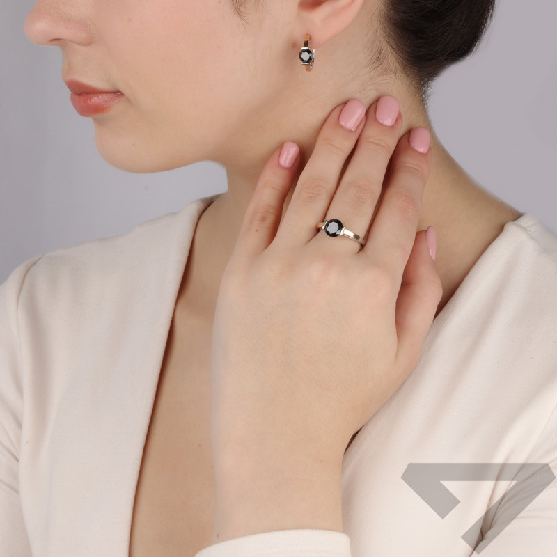 Pierścionek srebrny z czarną cyrkonią w pałkach i złota blaszka PX 781 BL_AU375 blaszka gold