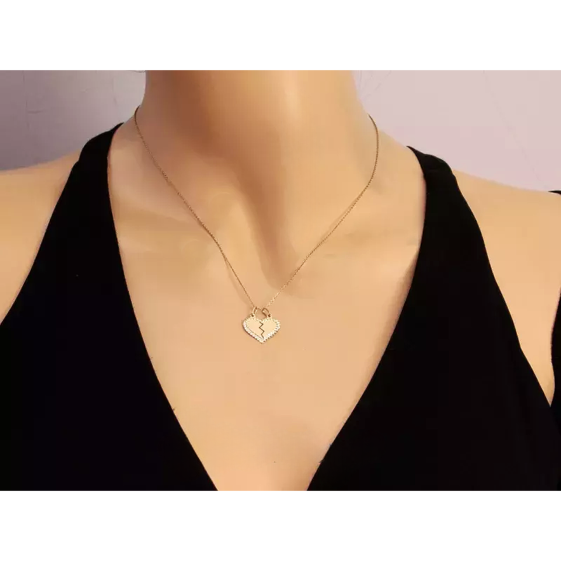 Złote serduszko łamane z grawerem pr. 585 - JubilerSezam.pl