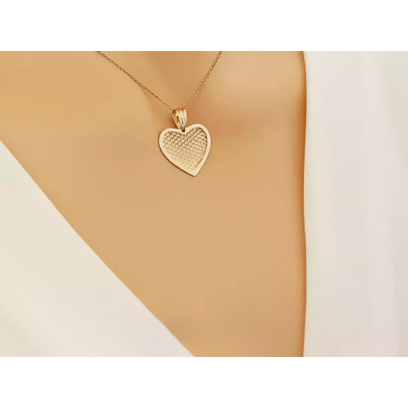 Serduszko złote z grawerowanymi gwiazdkami CI 7635 próba 585