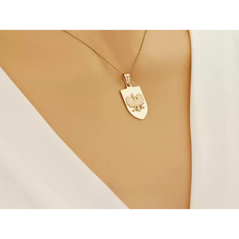 Zawieszka złota orzeł w koronie na gładkiej blaszce CI 7630 próba 585