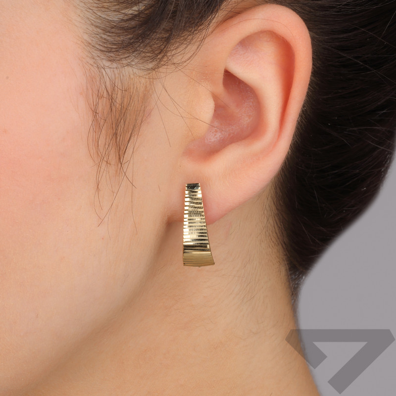 Kolczyki złote grawerowana blaszka z poziomymi paskami/ang.zap. CI 1746 próba 585