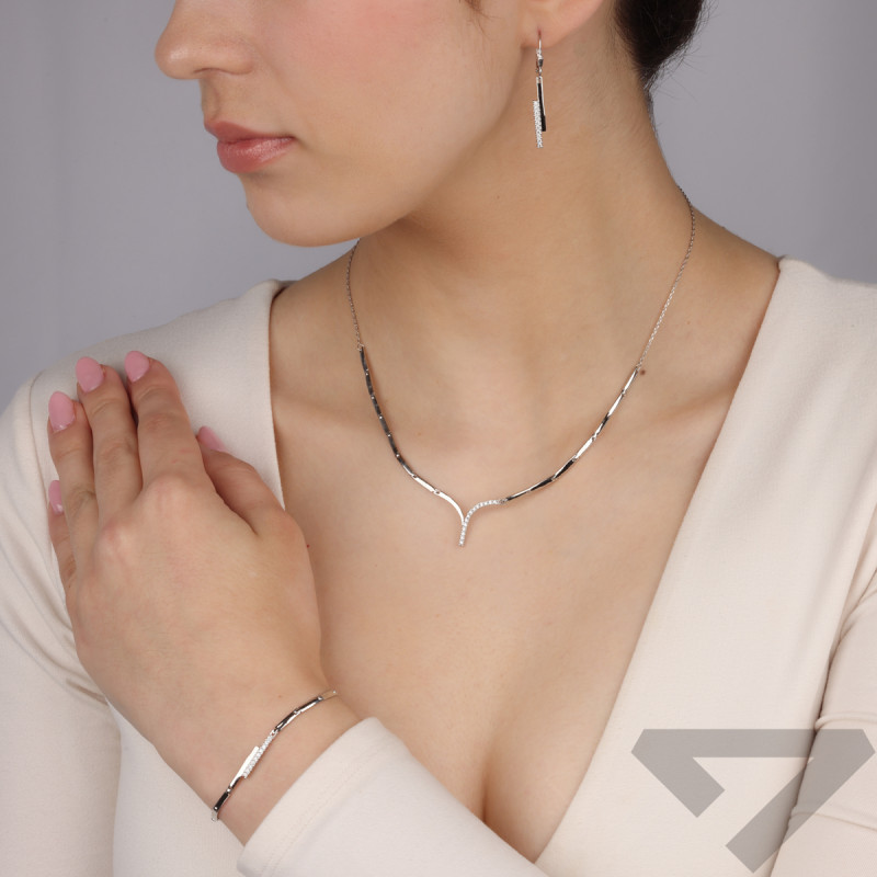 Naszyjnik srebrny kolijka z blaszkami i białymi cyrkoniami/anekr reg. PW360-1 ROD próba 925