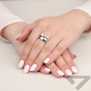 Srebrny pierścionek z cyrkoniami - gładka blaszka pr. 925 - JubilerSezam.pl