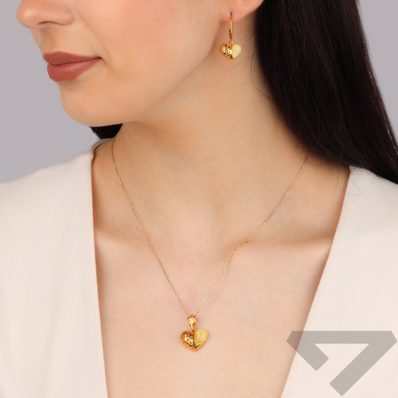 Komplet srebrny 925 w kolorze złotym w kształcie serca z bursztynem mlecznym