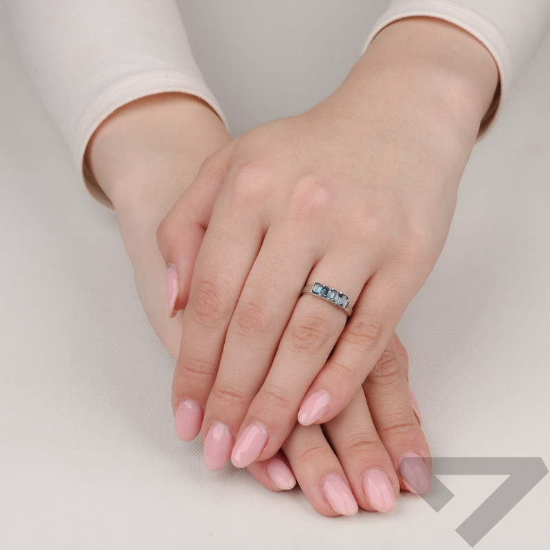 Pierścionek srebrny z naturalnymi topazami Brazylia AT 3745-R-LBT-WP próba 925