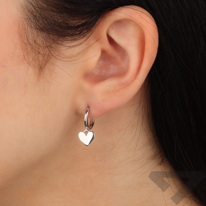 Kolczyki srebrne kółka z wiszącym sercem/kreole AT936 próba 925