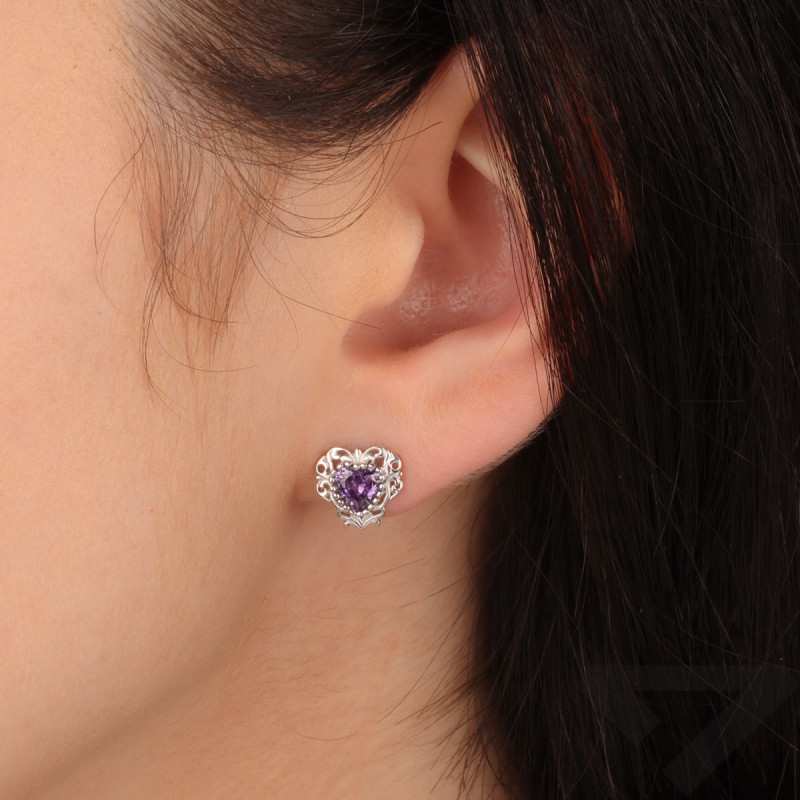 Kolczyki srebrne serce z fioletową cyrkonią i ornamentem/sztyft AT933 próba 925