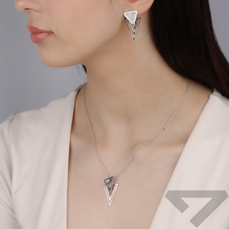 Srebrne Kolczyki Trójkąty Szczotkowane pr. 925 - JubilerSezam.pl