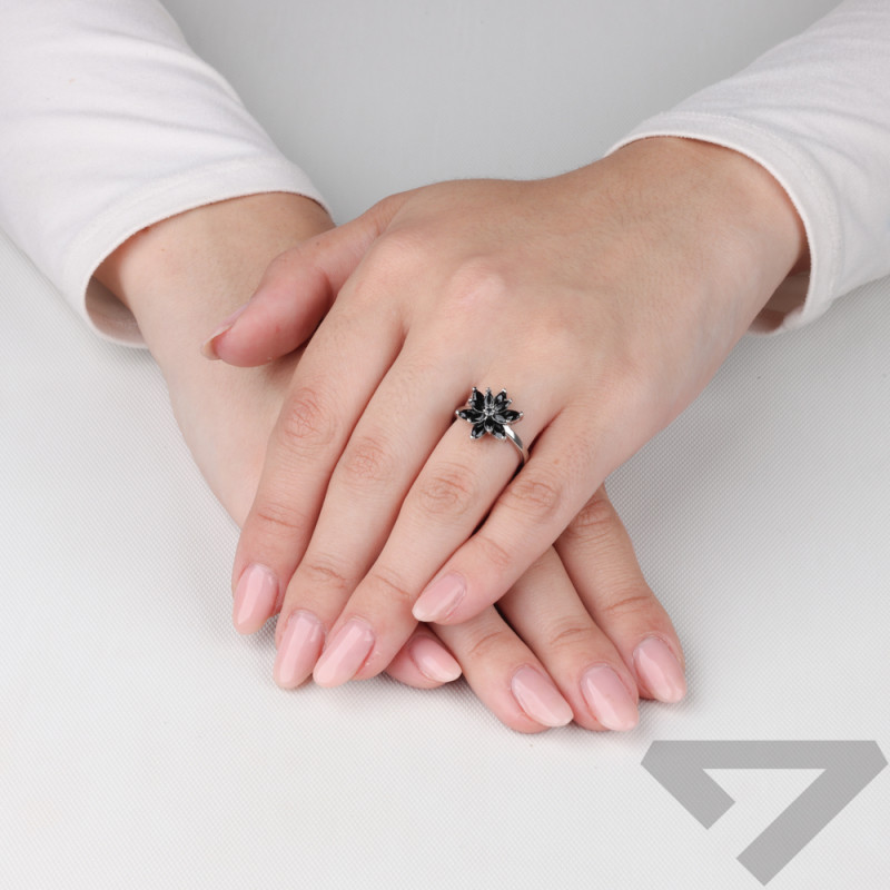 Srebrny Pierścionek Kwiat z Cyrkoniami pr. 925 - JubilerSezam.pl