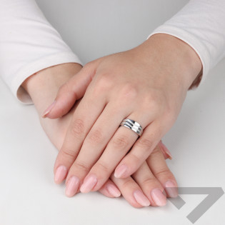 Pierścionek srebrny blaszka z dwoma rzędami cyrkonii